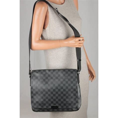 louis vuitton damier graphite district mm messenger bag|louis vuitton trio messenger.